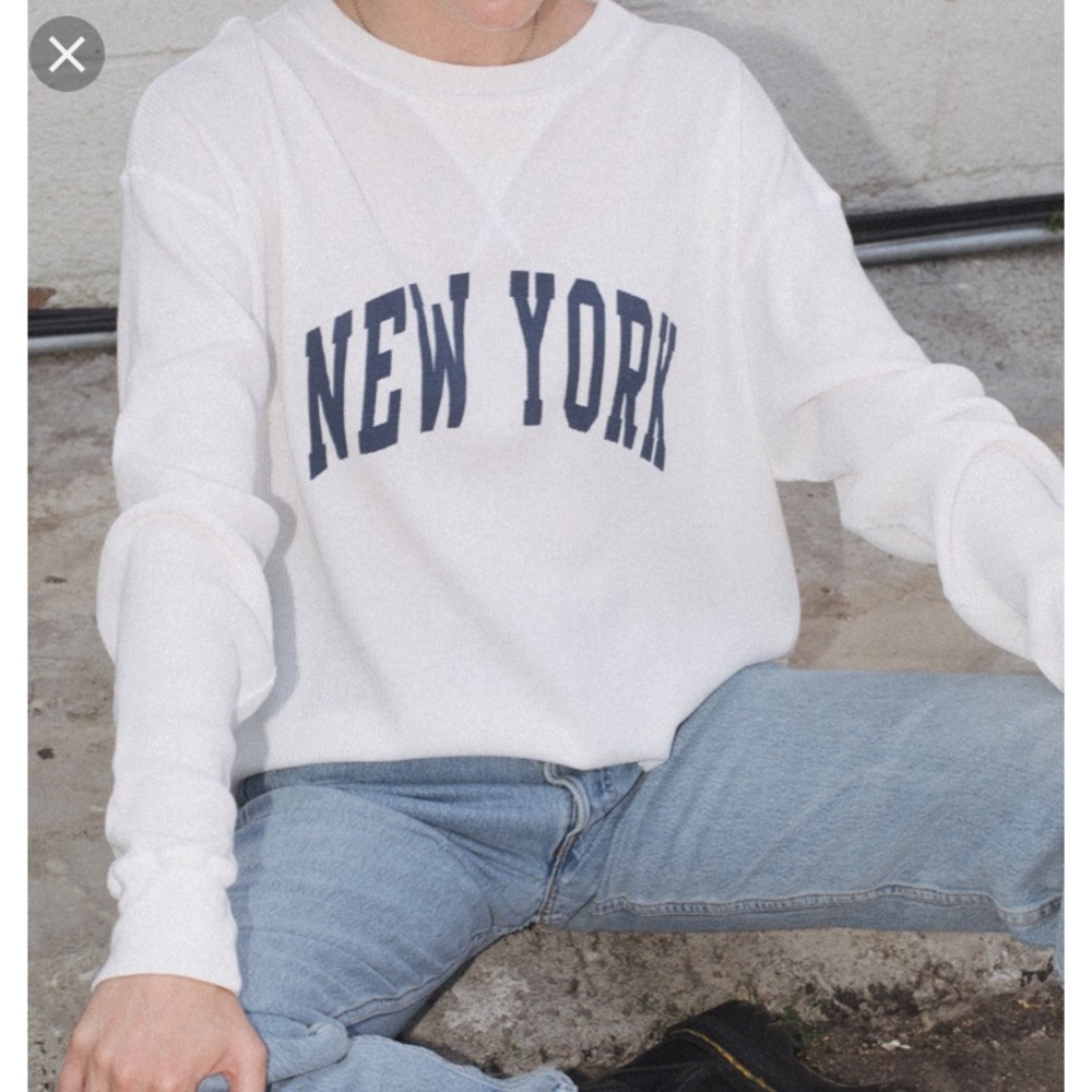 Brandy Melville Laila New York Thermal Top